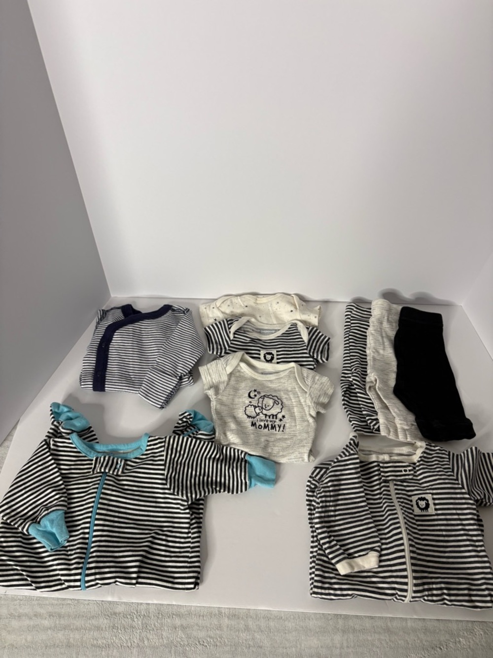Bundle of Newborn Clothing set of 9 pieces
